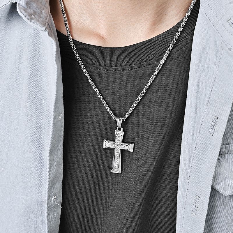 Collana con croce in acciaio al titanio e diamanti di design di nicchia, personalità hip hop, accessori alla moda per uomo e donna_voghion.com