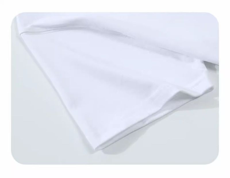 Abbigliamento estivo da uomo e da donna, trendy, versatile, ampio e a maniche corte._voghion.com