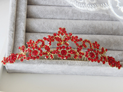 HG0166 Produttore di gioielli da sposa all'ingrosso in stile coreano farfalla volante in lega di strass corona ornamento per capelli corona_voghion.com