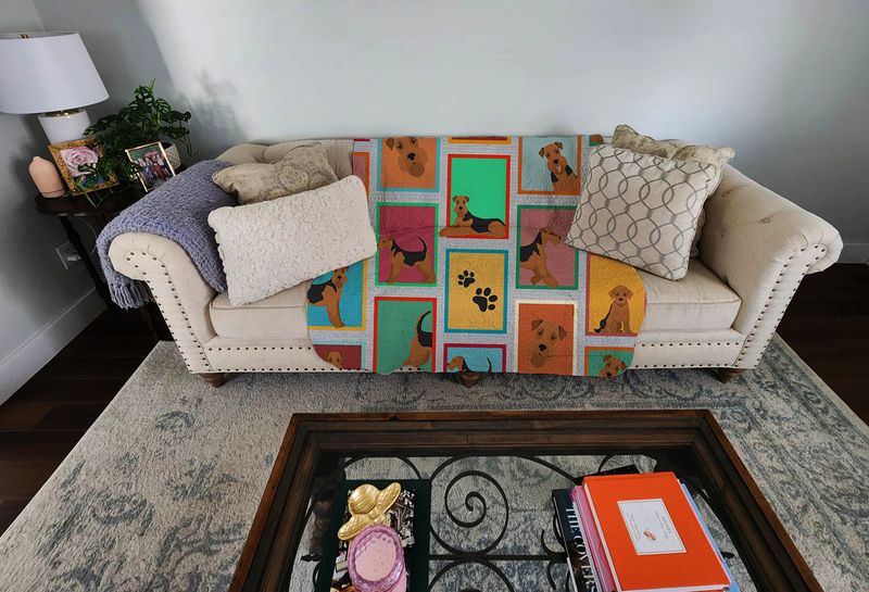 Lots of Airedale Terrier Quilted Blanket 50x60 Artwork Pattern Quilted Throw Blanket for Bed, Couch, Sofa, Soft and Lightweight_voghion.com