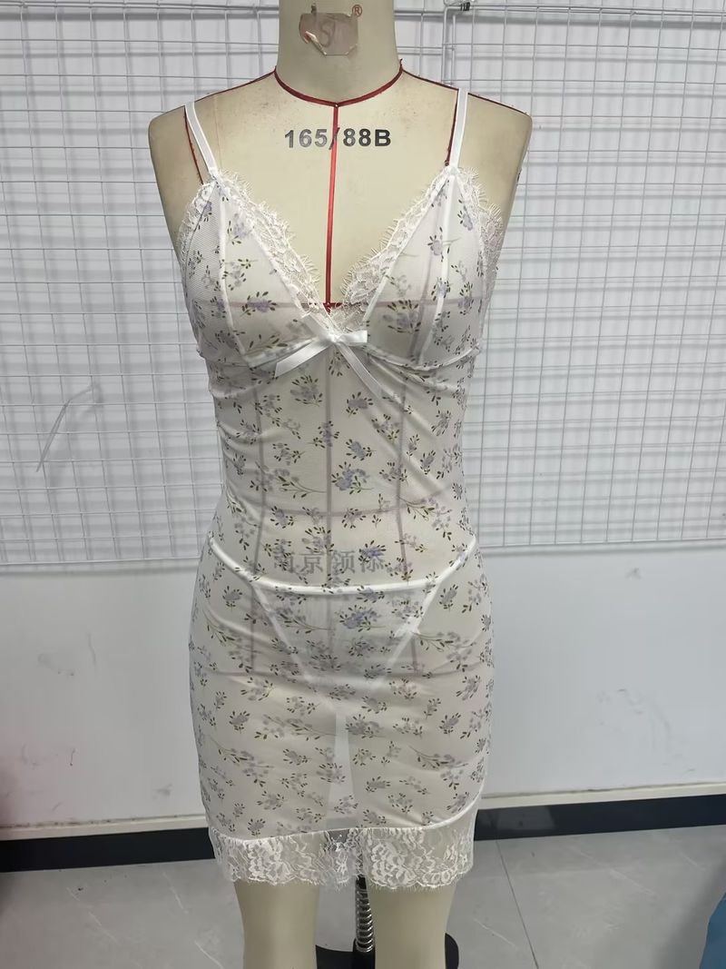 Îmbrăcăminte de damă la modă rochie sexy din dantelă florală cu decolteu în V _voghion.com
