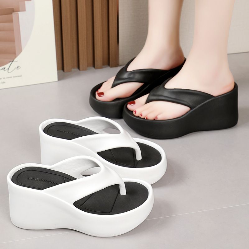 Damensandalen mit dicker Sohle, neue Sommersandalen für draußen und den Strand, mit dem Gefühl, auf Kot zu treten, abgewinkelte Biskuitschuhe_voghion.com