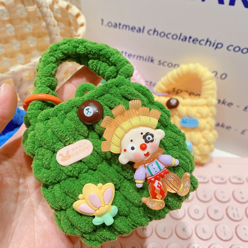 HD3393A04 Clown Circus Crochet Coin Purse Trendy Cool Earphone Case Protective Cover Bag Hanging_voghion.com