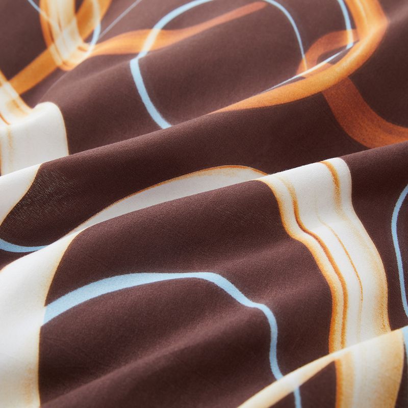Coprimaterasso con motivo a vortice geometrico marrone, copriletto in poliestere stampato in 3D_voghion.com