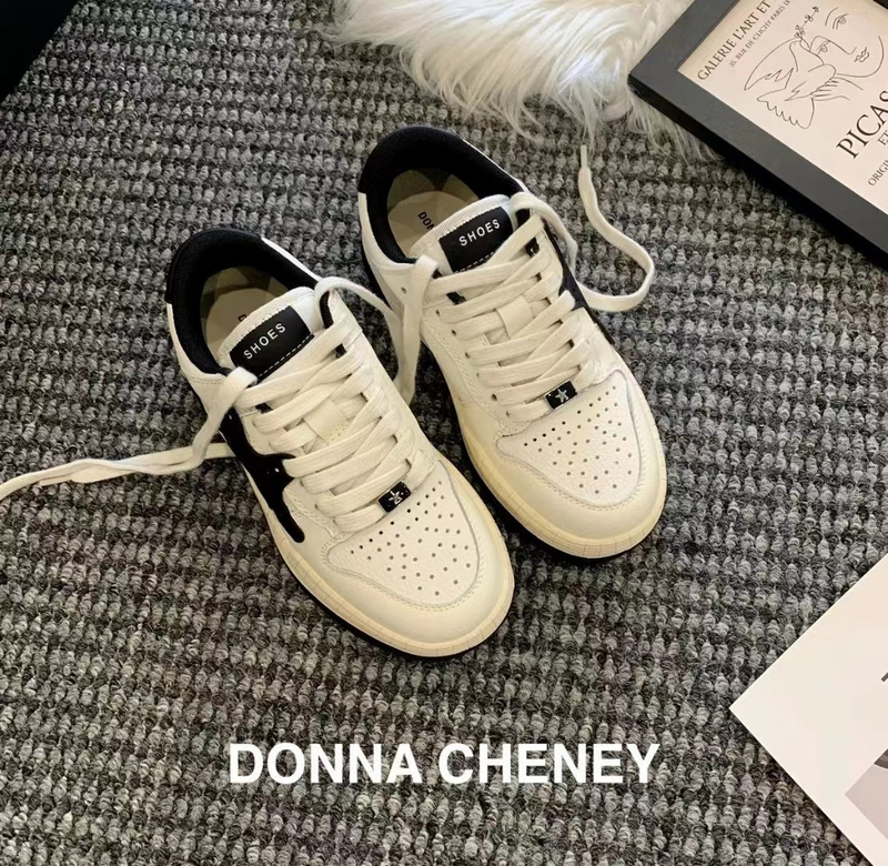 Yijia Damenschuhe Europäische Waren erhöhte dickbesohlte Stern-Skateschuhe Damen 2023 Herbst neue lässige Sportschuhe kleine weiße Schuhe_voghion.com