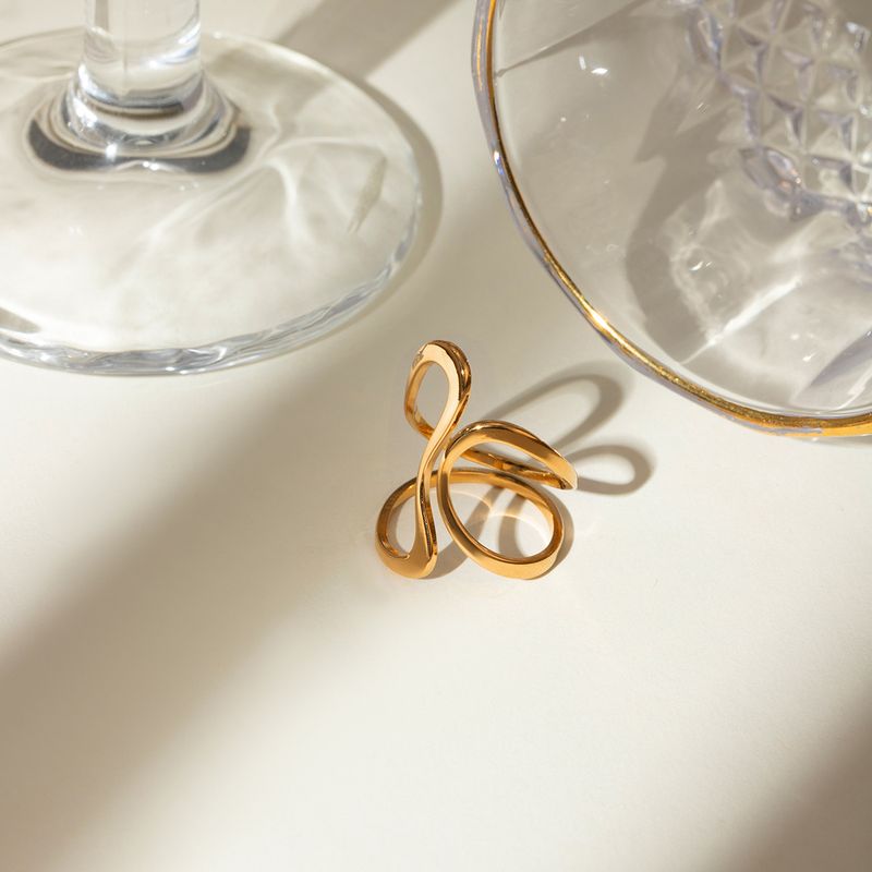 Anello di apertura a forma di linea liscia in acciaio inossidabile dorato alla moda INS_voghion.com