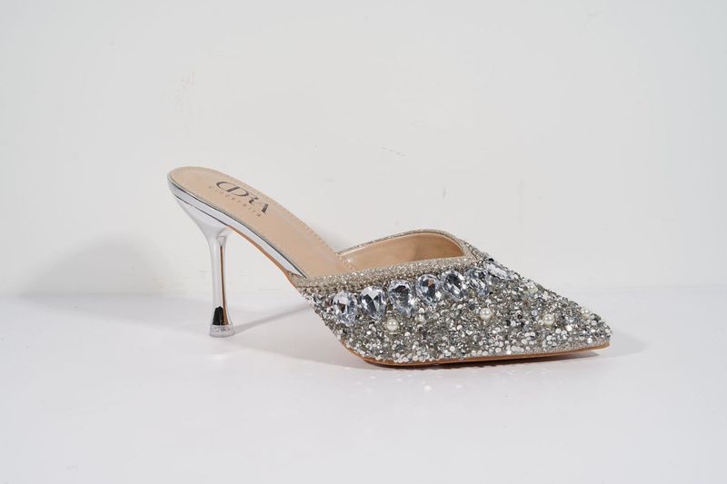 Nya sommarsandaler med spetsiga höga klackar för kvinnor med spetsiga klackar_voghion.com