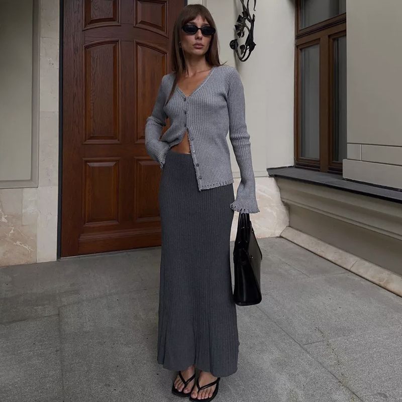 Designer Single-Button V-Neck Knit Cardigan Women's Long Sleeve Oversized Open Front Sweater For Effortless Layering_voghion.com