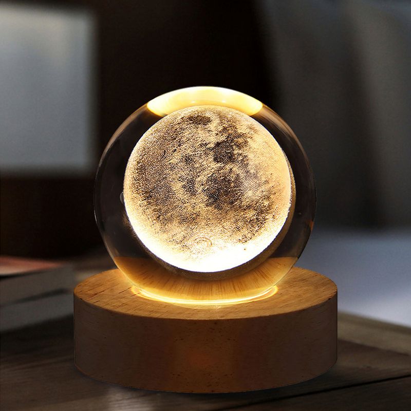 Lampada a sfera di cristallo 3D unica con proiezioni di galassie e pianeti, luce notturna USB per un'atmosfera accogliente, sfera al plasma_voghion.com