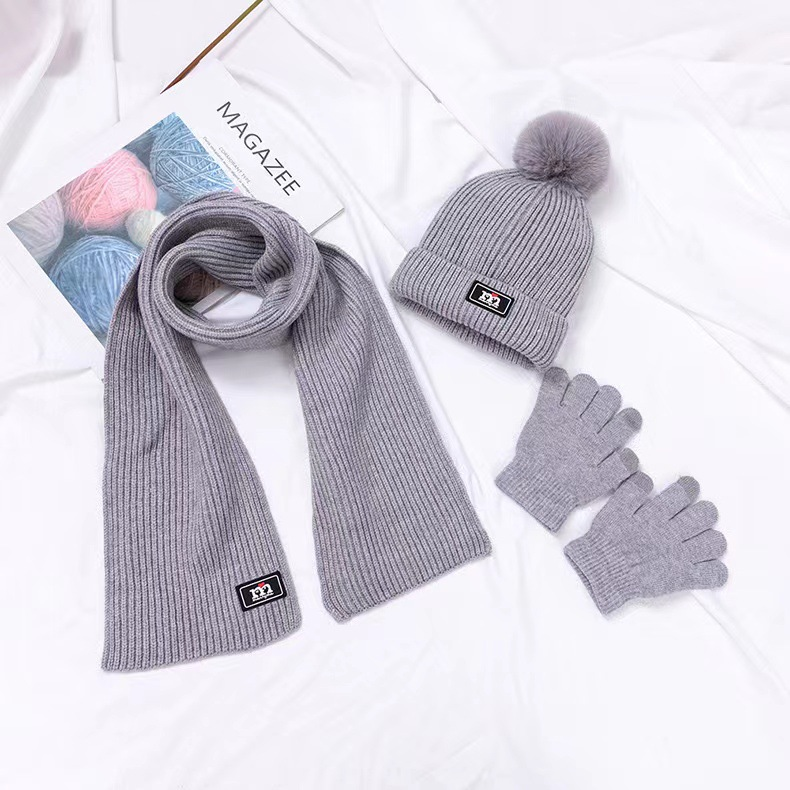Simple M label children's wool autumn and winter new children's hat scarf gloves three piece set solid color warm_voghion.com
