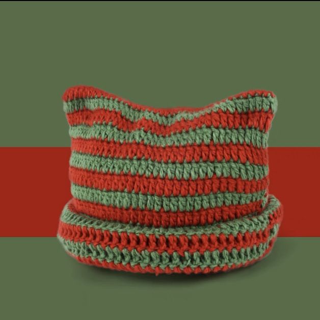 Cappello invernale lavorato a maglia caldo con orecchie di gatto a righe fatto a mano da donna, stile piccolo diavolo autunnale_voghion.com