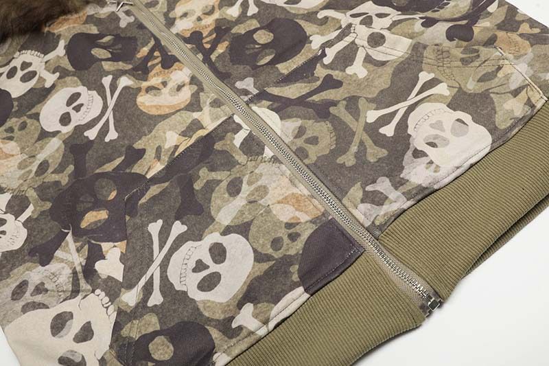 Gothic Skull Print Kapuzenjacke – Streetwear Unisex Oversized Reißverschluss mit Strass-Details | Dunkles ästhetisches Statement-Piece_voghion.com