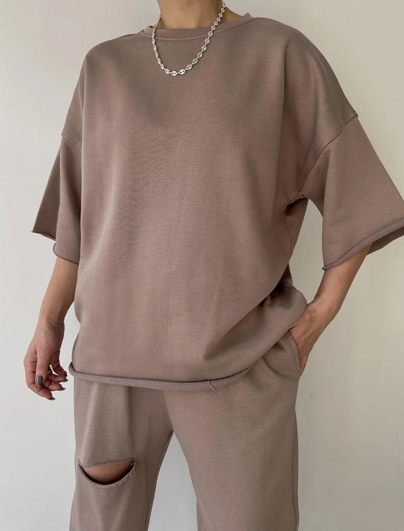 Zestaw Urban Edge Matching Set – bluzka z długim rękawem i okrągłym dekoltem oraz spodnie ze ściągaczem w stylu vintage (biały/beżowy/khaki/srebrny/ciemnoszary, S-XL)_voghion.com