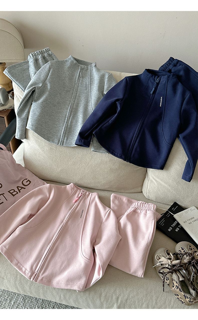 Xie Jinmao Kinderbekleidung Eltern-Kind-Outfit Mädchen Herbst Sweatshirt Set Stilvolles Baby Mädchen Koreanische Version Reißverschluss_voghion.com