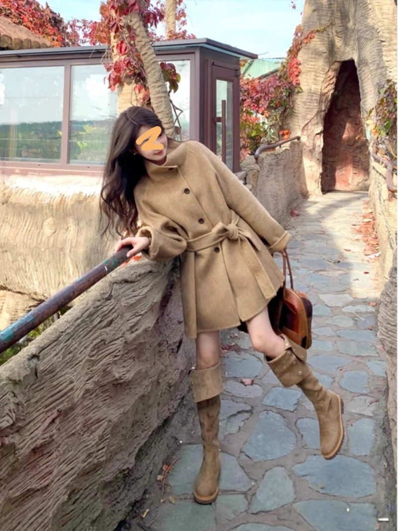 Calm Calm Calm Khaki Wool Coat Women, Autumn And Winter, High-End Korean Style, Stand Collar, 2025 New Short Woolen Jacket For Petite_voghion.com