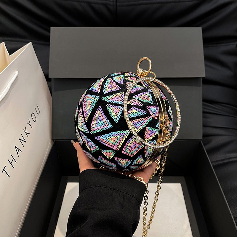 Borsa a tracolla piccola quadrata con catena di paillettes, nuova moda primavera 2025, con anello rotondo_voghion.com