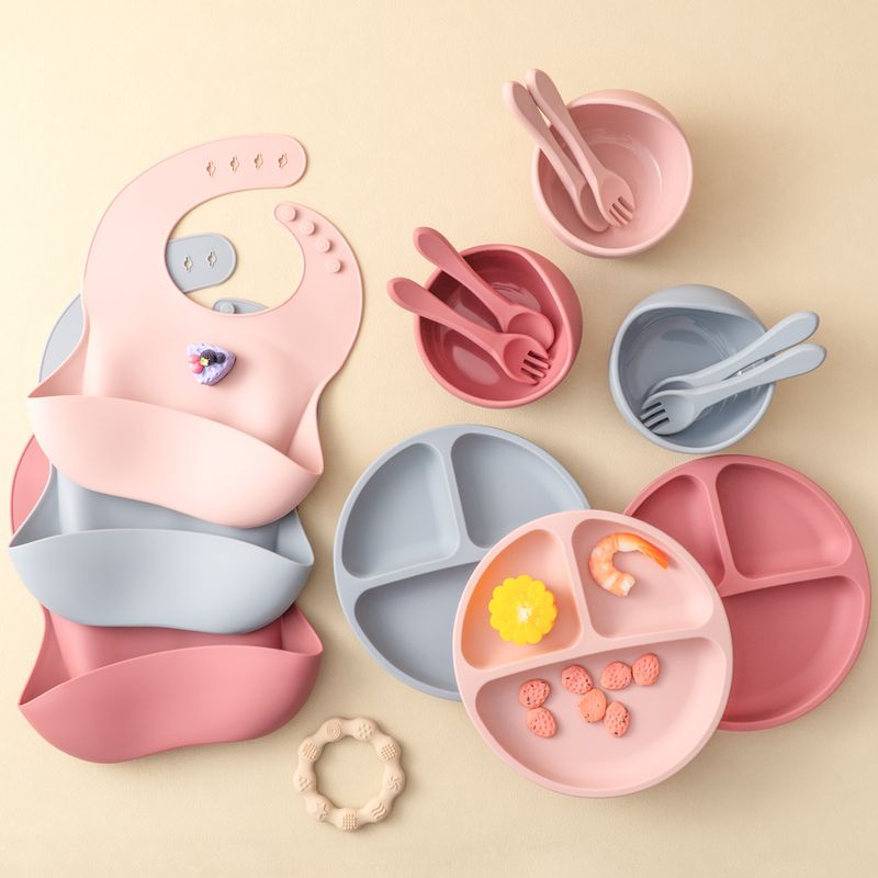Juego de 5 piezas de alimentación de silicona para bebés, plato de comedor redondo, tazón con ventosa, platos para niños, babero impermeable, vajilla para niños, taza con pajita_voghion.com