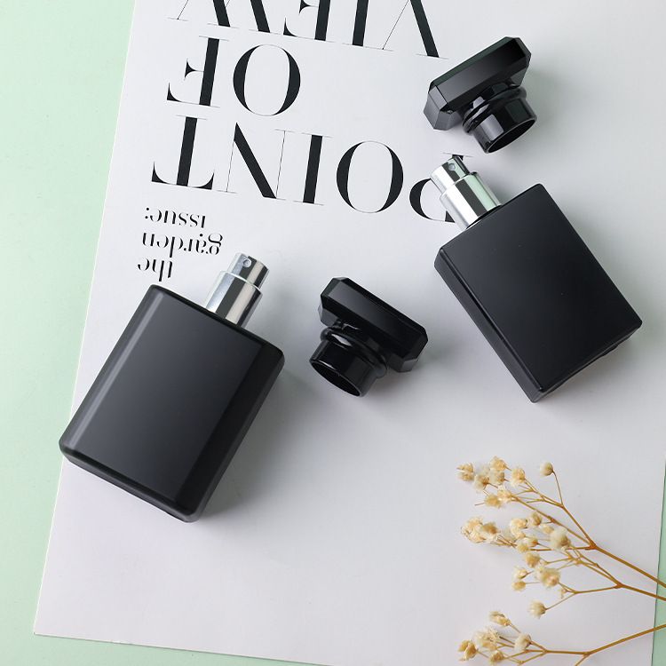 Parfümzubehör 30 ml 50 ml quadratische flache Parfümflasche aus Glas Sprühverpackung Make-up-Sprühkopf Leere Flasche Sprühflasche Glasflasche_voghion.com