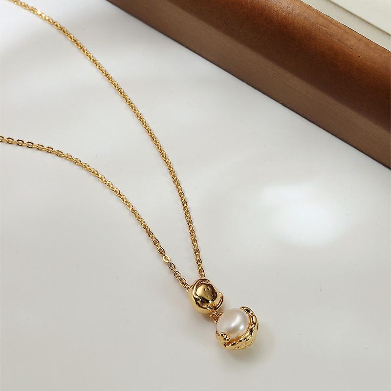 Echtes Gold Galvanisierte High-End-Süßwasserperlen-Anhänger-Halskette mit exquisitem Temperament, Schlüsselbeinkette, Licht_voghion.com