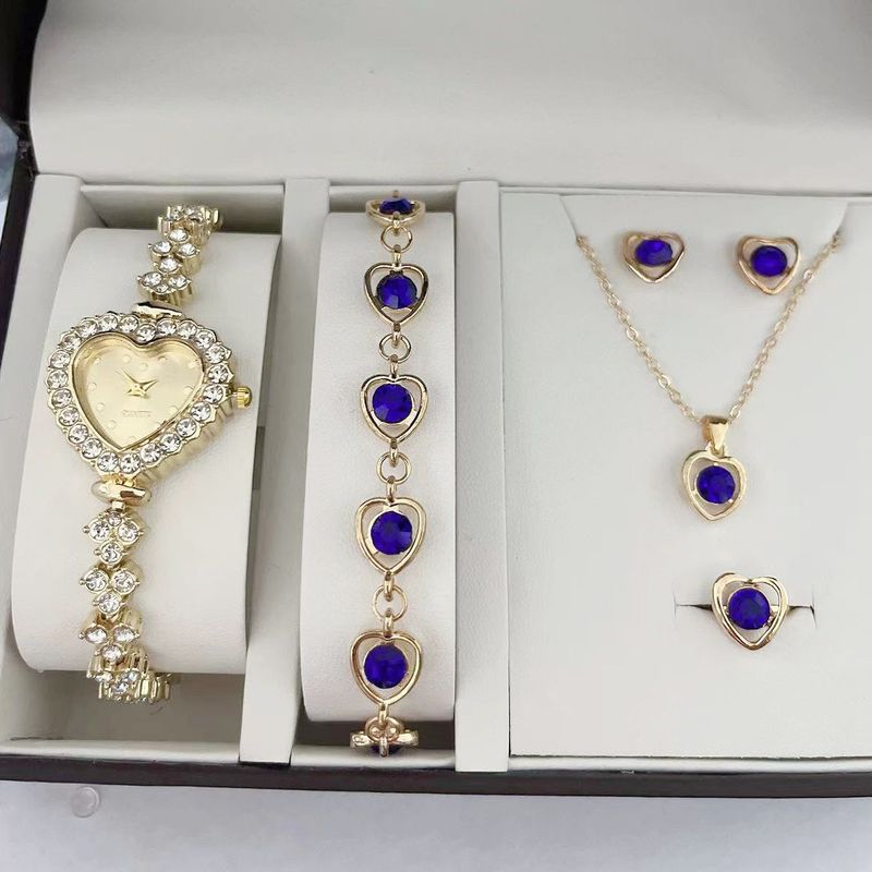 Ensemble montre-collier, boucles d'oreilles et bague à quartz, version coréenne 2024, simple et compact, cadran en forme de cœur, serti de diamants_voghion.com