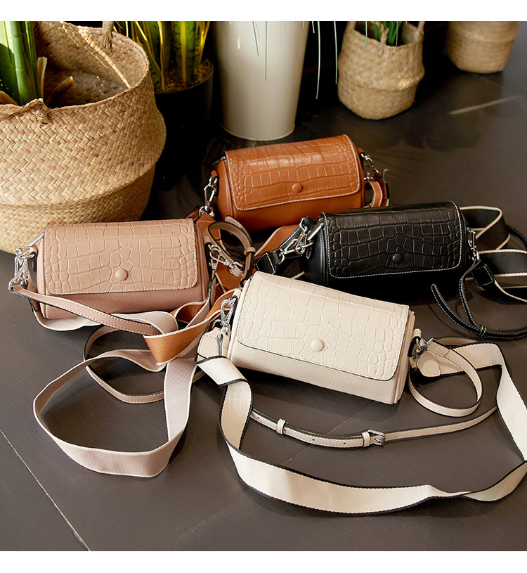 Tracolla larga, tracolla singola in pelle bovina da donna sotto ascella, borsa a cuscino, trendy e alla moda, nuovo stile_voghion.com