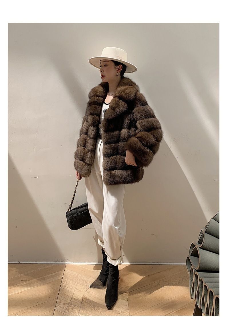 Luxuriöser Kunstnerzmantel mit Sternenmuster - Kurze Winterjacke für Damen, Reverskragen, eleganter Kunstpelzmantel in Kastanienbraun_voghion.com