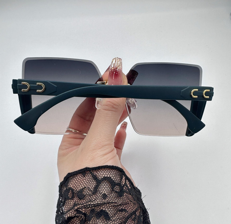 Women's Glasses trimmed square large frame sunglasses for women with UV protection, round face slimming sunglasses, advanced_voghion.com