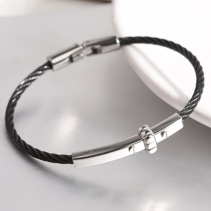 Einfacht All-Lap Titanstahl Kabel Moudedesign Bolzenarmband fir Männer_voghion.com