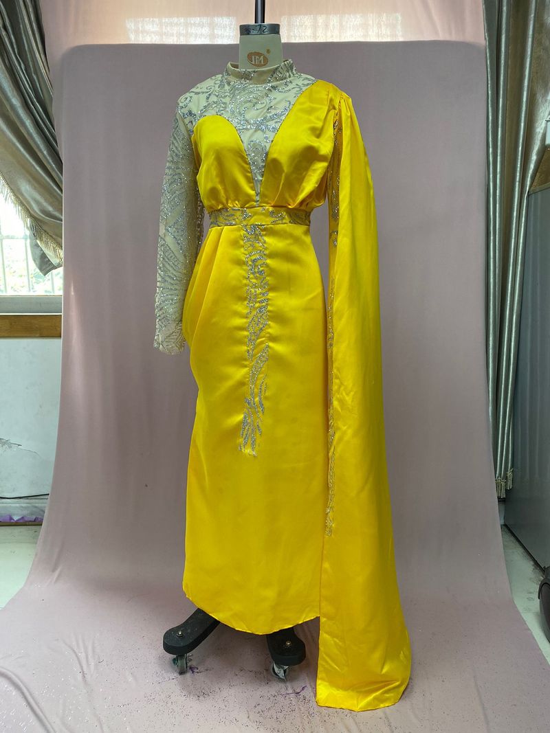 Damenbekleidung Kleid Gespleißter langer Rock V-Ausschnitt Unregelmäßiges Paillettenkleid_voghion.com