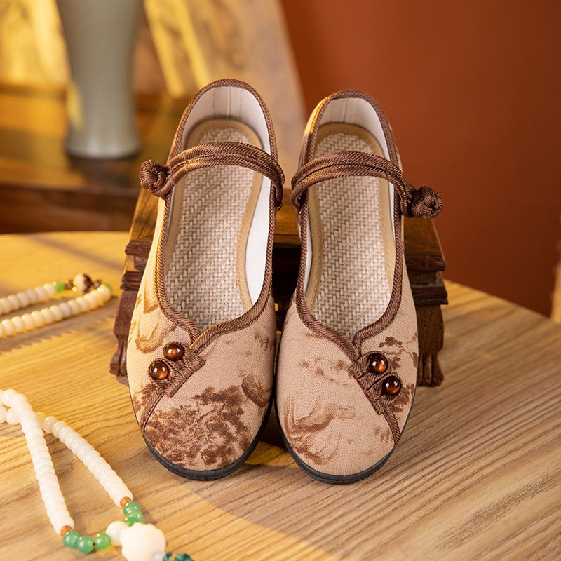 Damenschuhe Frühling Neuer Stil Alte Peking-Stoffschuhe Ethnische Mutter Mittleren Alters Und Älterer Weicher Boden Antiker Stil Bestickte Schuhe Damen_voghion.com
