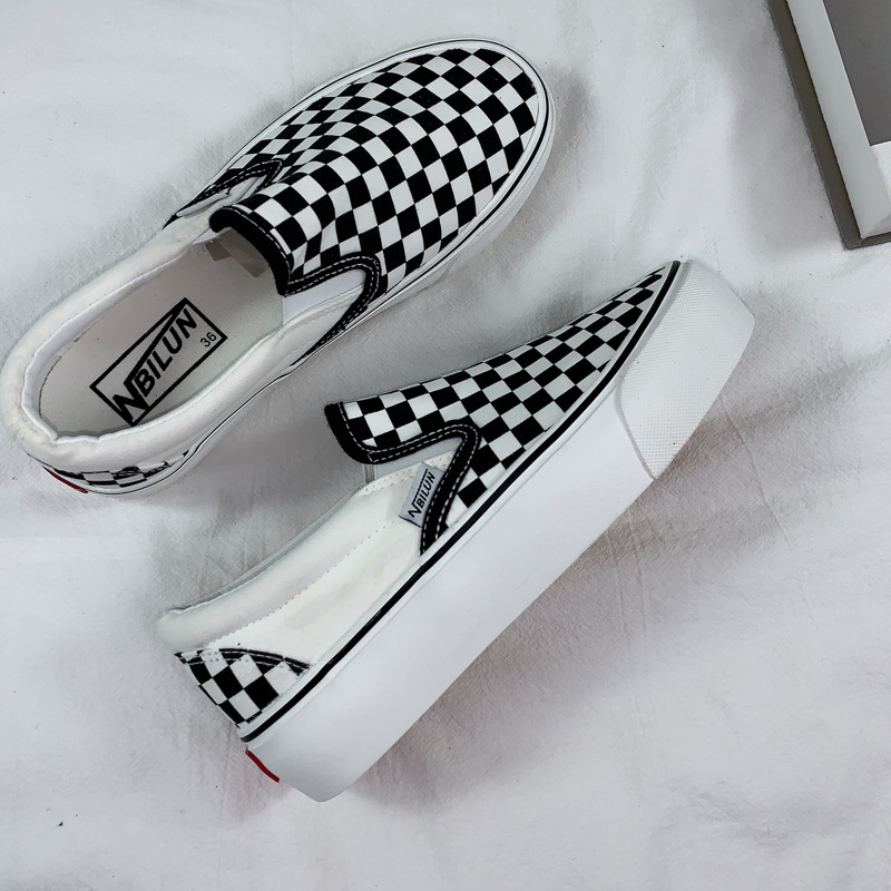 Primavera nuove scarpe di tela a scacchiera da donna coreana con suola spessa Slip On Lazy Ryan Vulcanizzato Skateboard_voghion.com