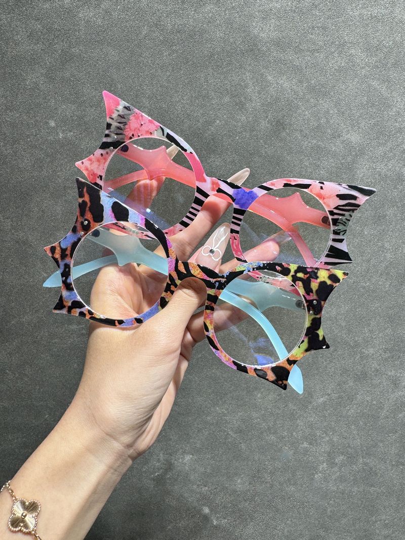 New personalized little devil glasses frame bat shape anti-blue flat mirror_voghion.com