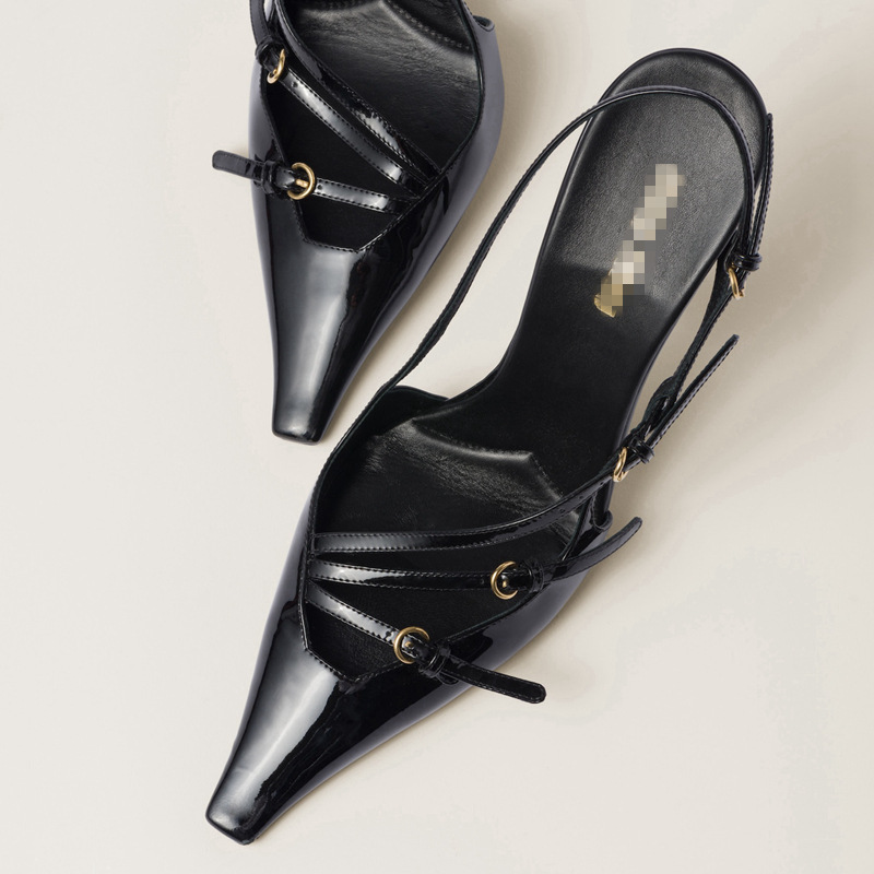 Sandales à talons hauts à petite tête carrée pour femmes avec une ligne avec un talon fin, des chaussures à talons hauts avec un sens élevé du tempérament de la mode_voghion.com