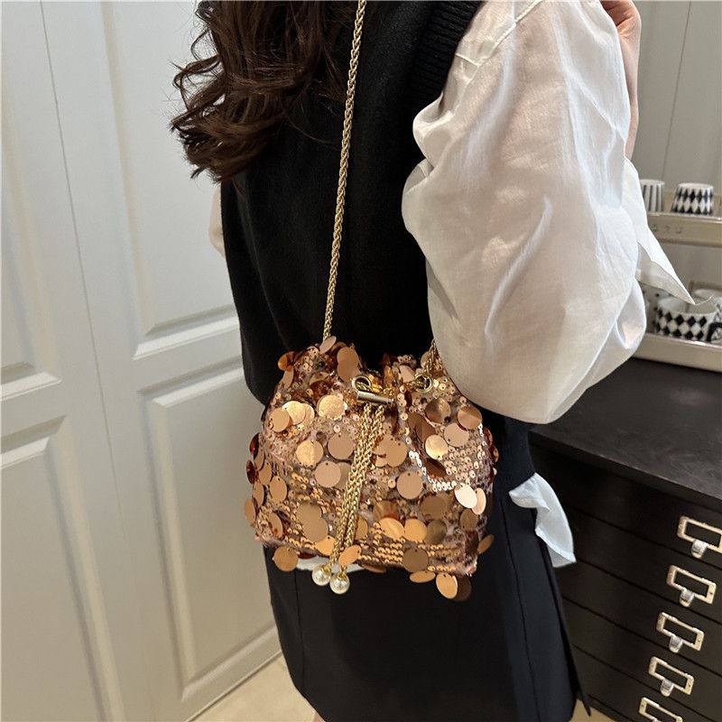 Borsa da sera a tracolla con catena elegante e secchiello da donna, piccola e alla moda, 2025, nuova, alla moda, estiva_voghion.com