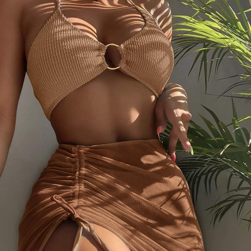 Sexy badpakset in effen kleur voor dames met hangende hals en driepuntsbikini_voghion.com