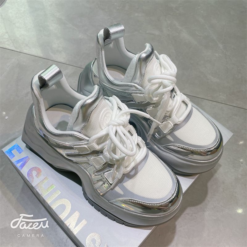 Scarpe casual da donna con punta tonda e lacci, con suola spessa, con aumento di altezza, autunno inverno 2025, nuove_voghion.com