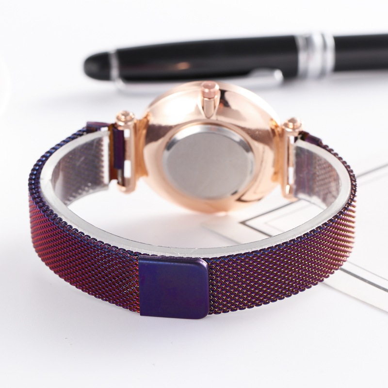 with Korean Fashion Simple Lazy Sand Women's Magnetic Buckle Watch_voghion.com