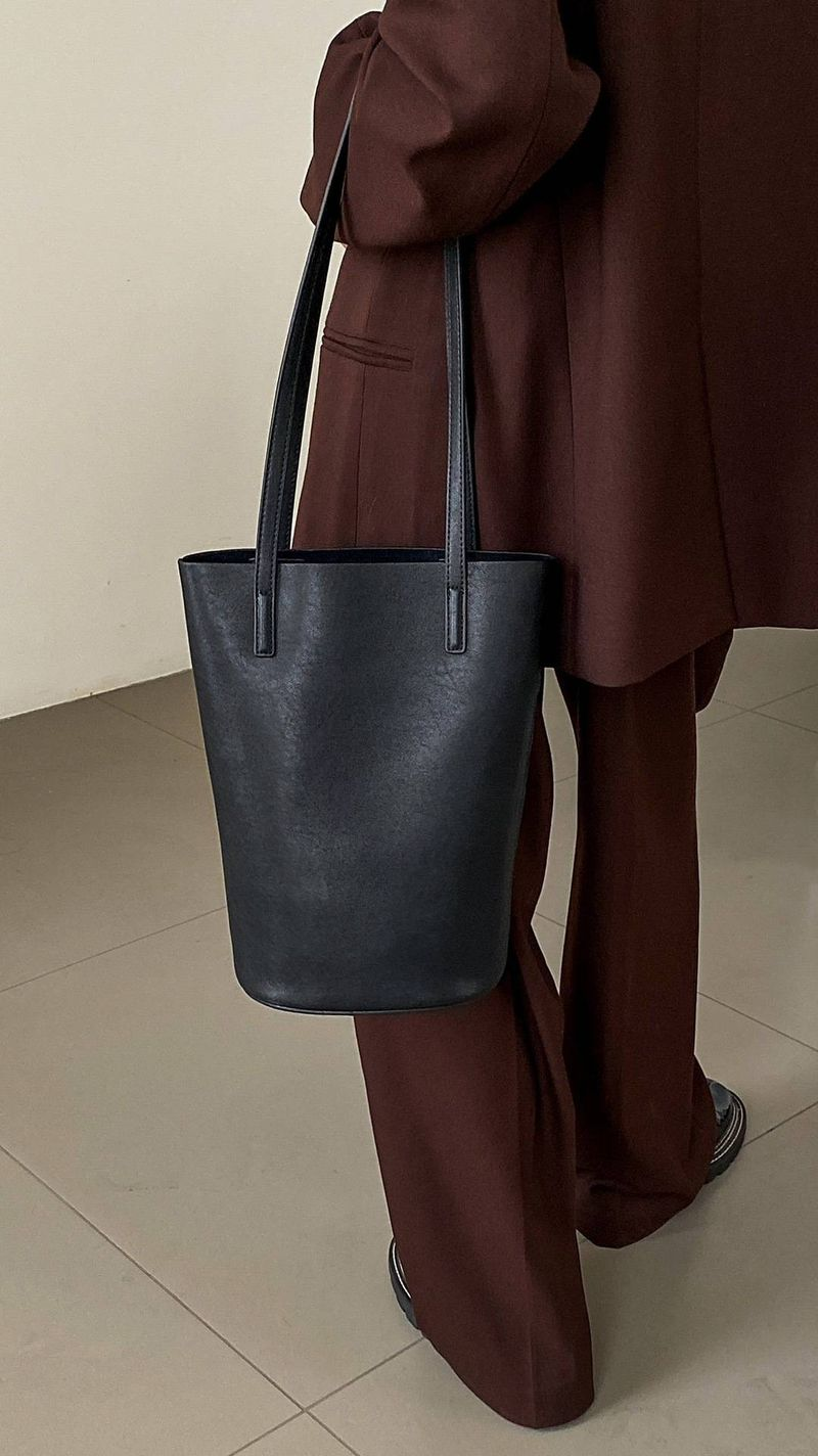 Handtasche One-Shoulder Unterarm Damen Tasche pflanzlich gegerbtes Leder Nischendesign Pendlertasche_voghion.com