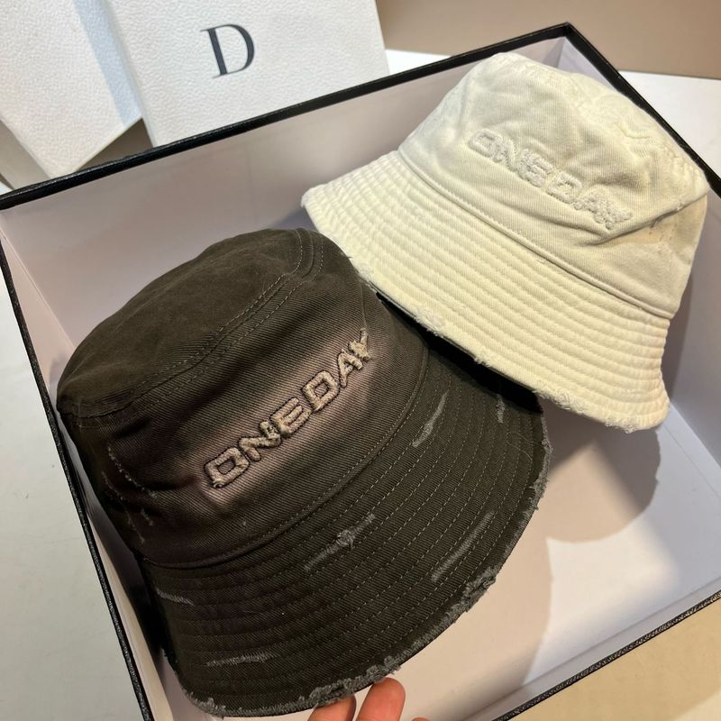 2025 American Washed Brushed Cotton Fisherman Spring And Autumn New Style Ripped Embroidered Letters Casual Outdoor Travel_voghion.com