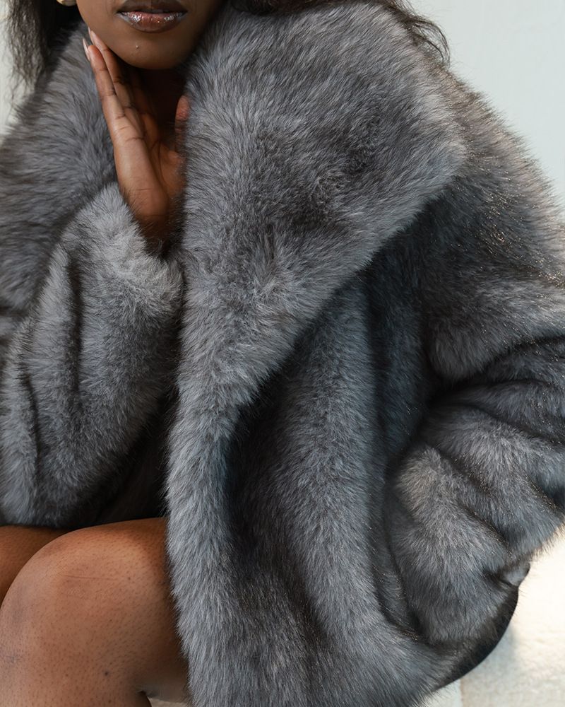 Mantel mit Kunstpelzkragen – Übergroße kurze Jacke mit Revers für Damen (Polyester, S-XL, Beige/Grau/Leopardenmuster, britisch inspirierter Büro-Chic)_voghion.com