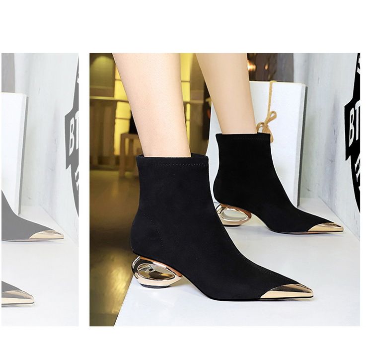 335-1 Stile Stivaletti da donna in pelle scamosciata con tacco a spillo e punta in metallo, stile banchetto leggero e lussuoso, corti_voghion.com