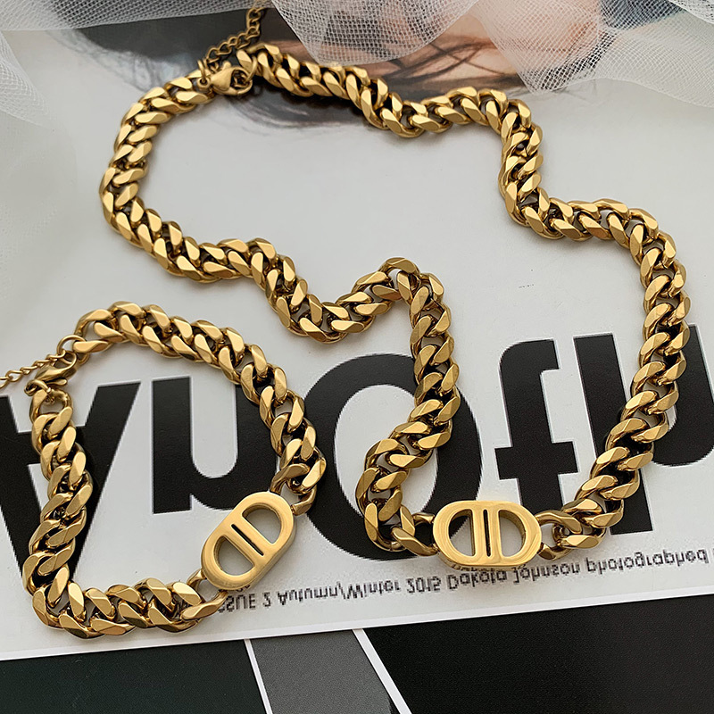 Gold Thick Chain Letter Titanium Steel Necklace Female Hip Hop Personality Short Collar Chain Versatile_voghion.com