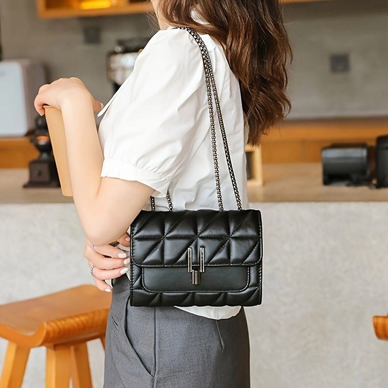 Elegant Women's Shoulder Bag, Quilted PU Leather, Small Chic Crossbody Bag With Chain Strap, Simple Unique Underarm Fashion Purse_voghion.com