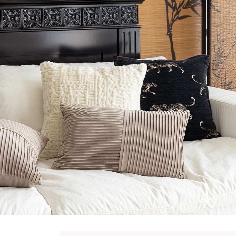 Acessórios domésticos Capa de almofada de sofá bordada de luxo com luz nórdica Ins Style Modelo Quarto Almofada decorativa Almofada de cabeceira Almofada de encosto de cama_voghion.com
