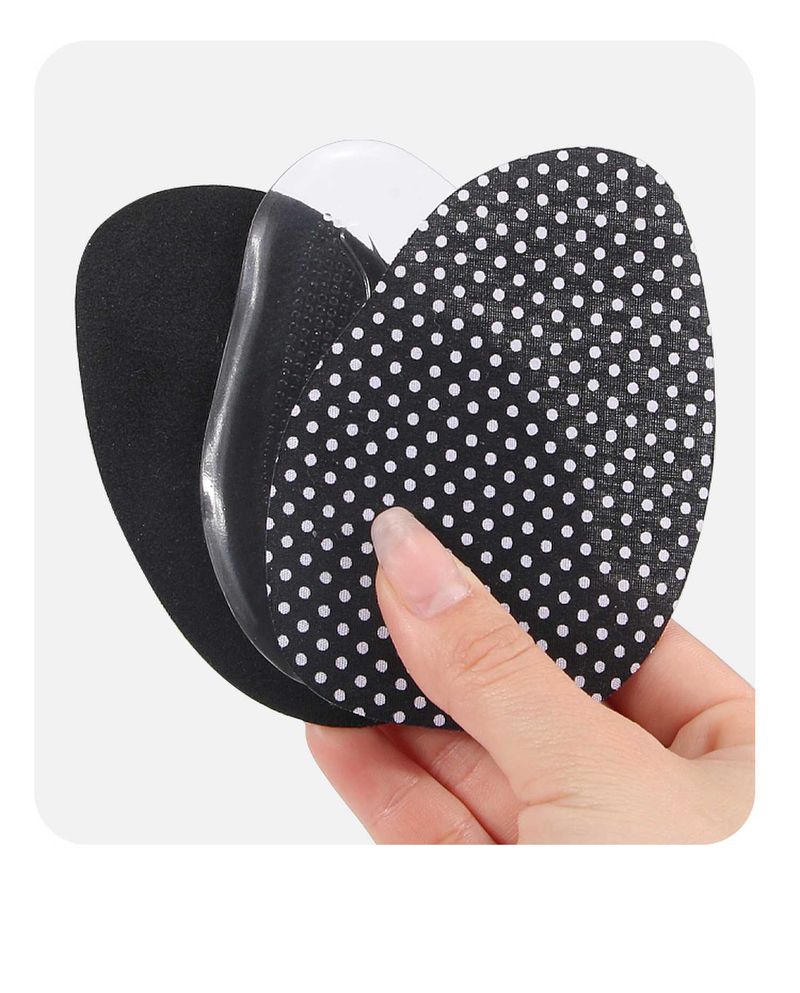 Cuscinetti in silicone ultra morbidi per l'avampiede - Solette antiscivolo per tacchi alti e scarpe eleganti (nero, color carne, pois neri/bianchi, trasparente)_voghion.com
