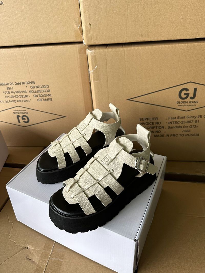 2024 summer new Roman tower buckle thick-soled sandals round toe height-enhancing large-size women's shoes foreign trade cross-border wholesale_voghion.com