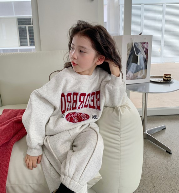 Jungen Mädchen Set Brief Stickerei Fleece Verdickt Weiche Pullover und Hosen 23 Winter Neue Kinder Kleidung_voghion.com