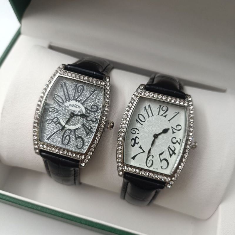 Same Barrel Shaped Diamond Studded For Women's Starry Quartz Couple Belt Watch_voghion.com