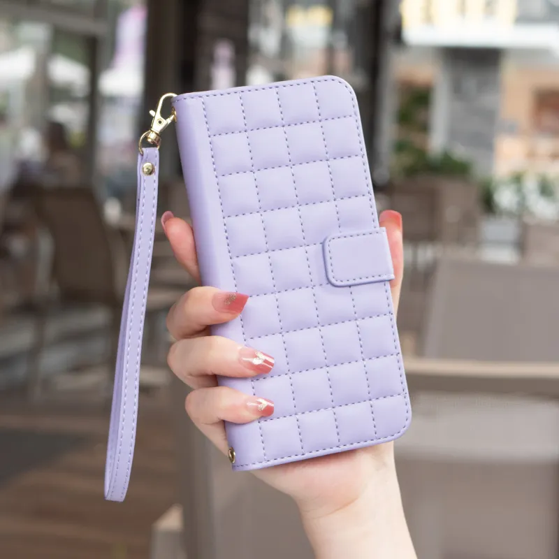 Funda de cuero con tapa magnética y correa de muñeca de lujo para iPhone 16 Pro Max 15 14 Plus 13, ranura para tarjeta plegable, funda a prueba de golpes_voghion.com