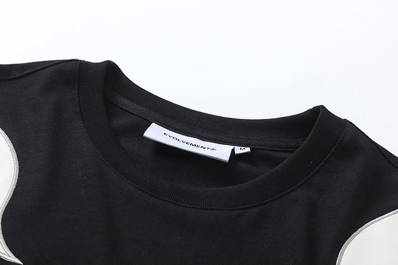 ανδρικά ρούχα νέα δημιουργική μπλούζα με κέντημα τοτέμ με χαλαρή στρογγυλή λαιμόκοψη, κοντομάνικη ανδρική μπλούζα με μισό μανίκι_voghion.com